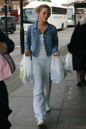 Emma Watson - Shopping in London 04/16/2023