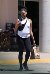 Gabrielle Union - Erewhon Grocery Store in LA 04/26/2023 • CelebMafia