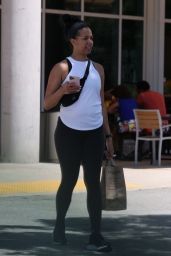 Gabrielle Union - Erewhon Grocery Store in LA 04/26/2023 • CelebMafia