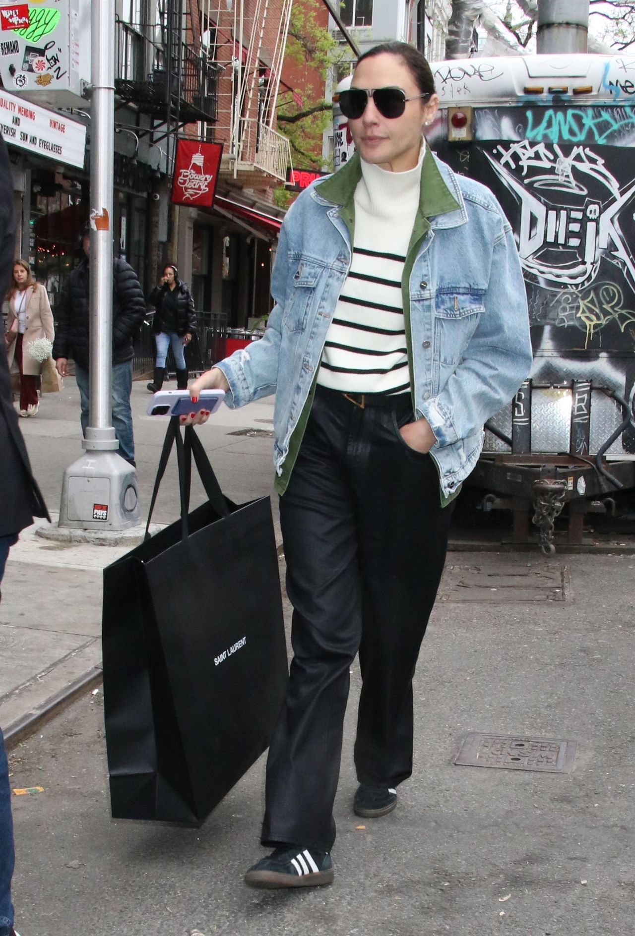 Gal Gadot - Shopping at Saint Laurent in New York 04/28/2023 • CelebMafia