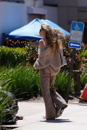 Heidi Klum - Arrives at AGT in Pasadena 04/04/2023