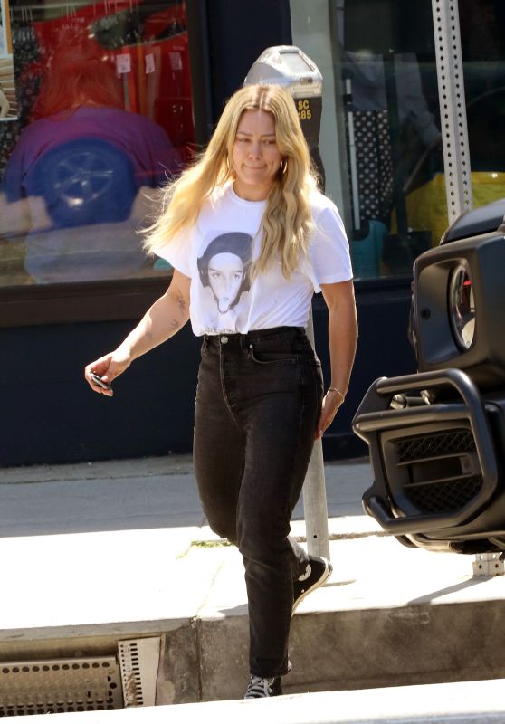 Hilary Duff - Out in Los Angeles 04/26/2023