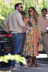 Jennifer Lopez and Ben Affleck - Out for Lunch in Beverly Hills 04/08/2023