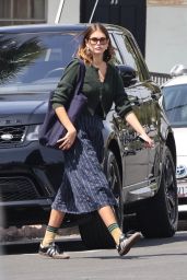 Kaia Gerber in Casual Outfit in Los Angeles 04/08/2023