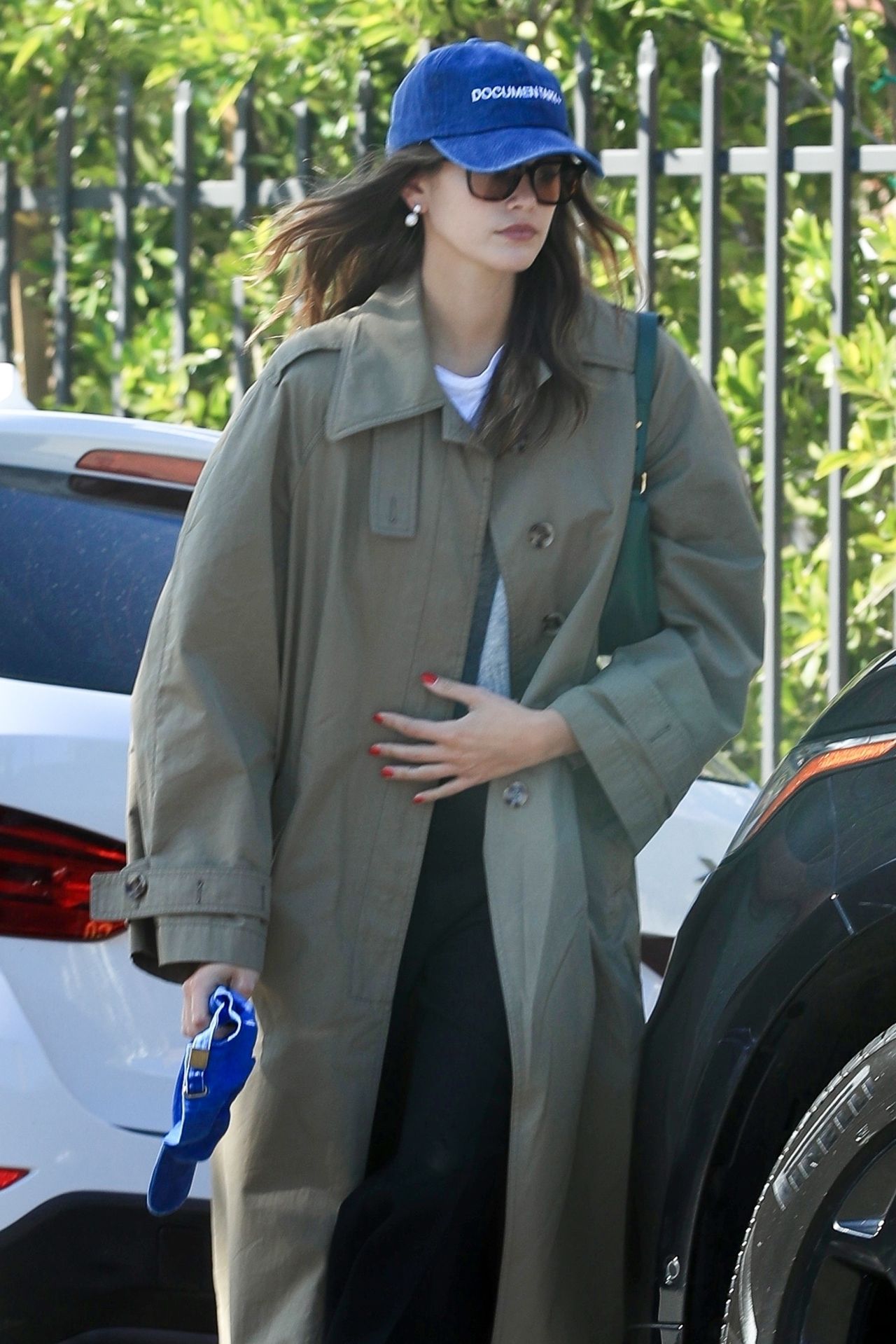 Kaia Gerber - Out in Los Angeles 04/06/2023 • CelebMafia