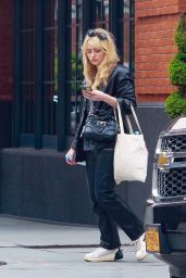 Kathryn Newton - Out in New York 04/28/2023