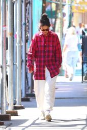 Katie Holmes in Casual Outfit in New York 04/12/2023