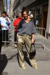 Katie Holmes - Outside the "Today" Show in New York 04/12/2023