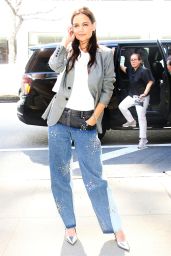 Katie Holmes Street Style - NYC 04/13/2023