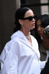 Katy Perry in an Oversized Dress Shirt in New York 04/27/2023