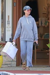 Katy Perry - Shopping in Montecito 04/03/2023