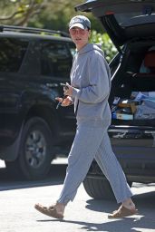 Katy Perry - Shopping in Montecito 04/03/2023