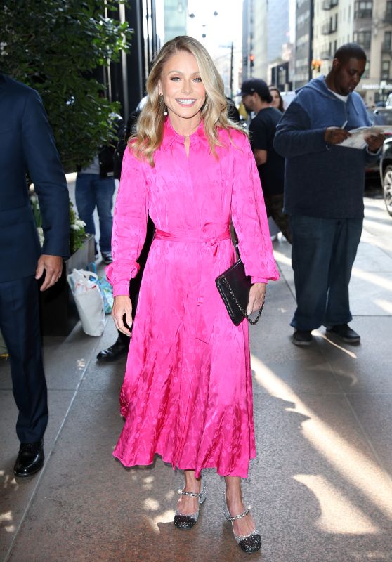 Kelly Ripa – Arrives at the Variety’s 2023 Power of Women Luncheon in New York 04/04/2023