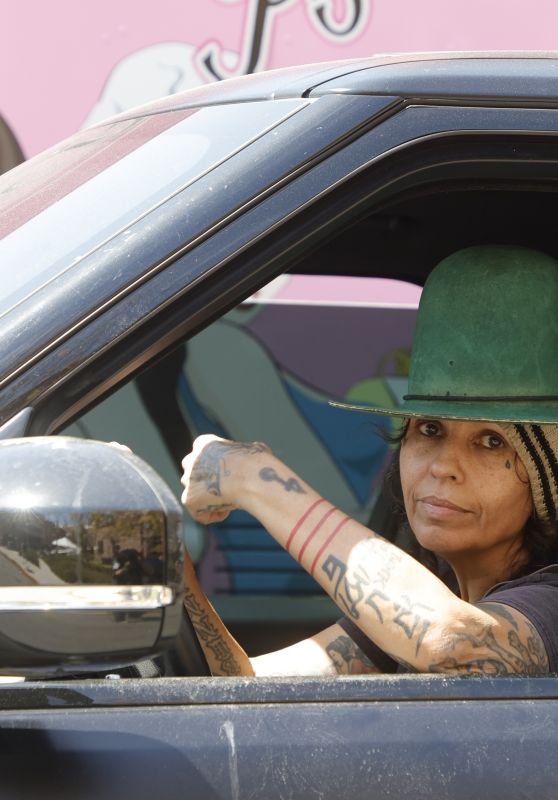Linda Perry - LA Times Festival Of Books 2023 in Los Angeles