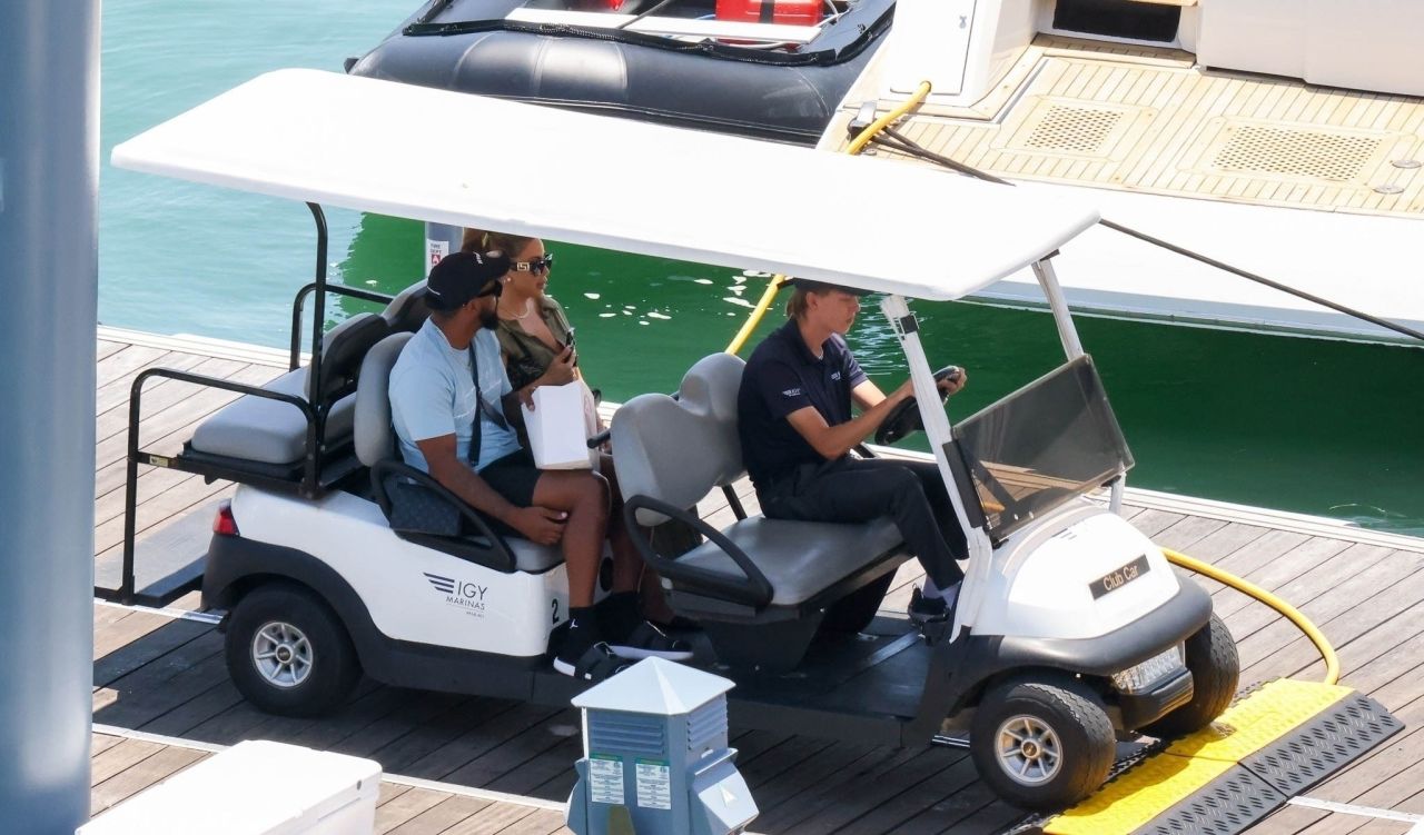 Lore Rillinger With Cuba Gooding Jr and Sara Kapfer - Marina Miami