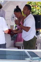 Lore Rillinger With Cuba Gooding Jr and Sara Kapfer - Marina Miami Beach 04/23/2023