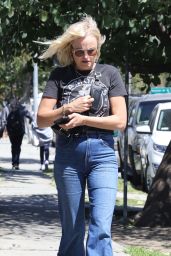 Malin Akerman Street Style - Los Angeles 04/28/2023