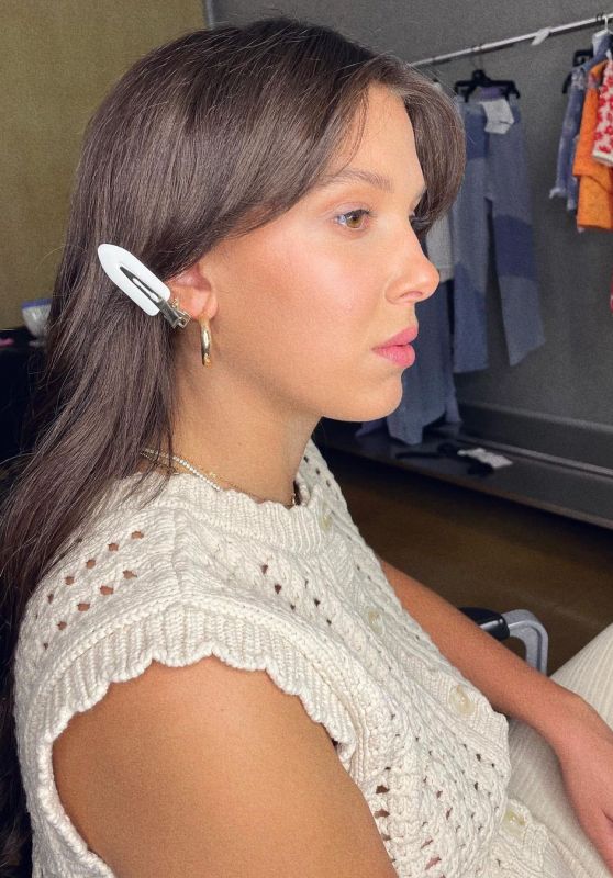 Millie Bobby Brown - Florence by Mills x About You Campaign March 2023 (IV)