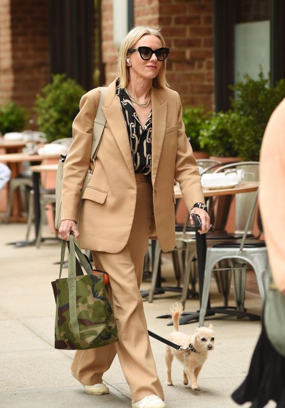 Naomi Watts - Out in New York 04/27/2023