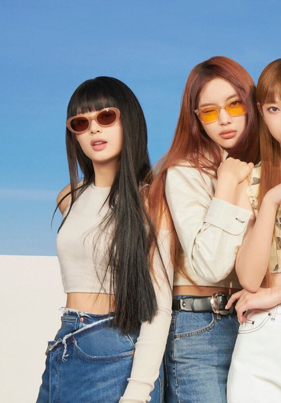 NewJeans - CARIN Sunglasses Korea 2023