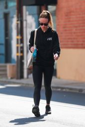 Olivia Wilde in Gym Ready Outfit in Studio City 04/10/2023