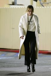 Olivia Wilde - Leaving a Restaurant in Santa Monica 04/01/2023