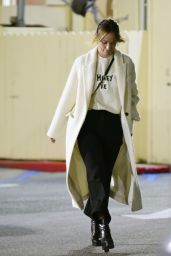 Olivia Wilde - Leaving a Restaurant in Santa Monica 04/01/2023