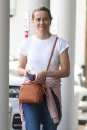 Reese Witherspoon Street Style - Nashville 04/05/2023