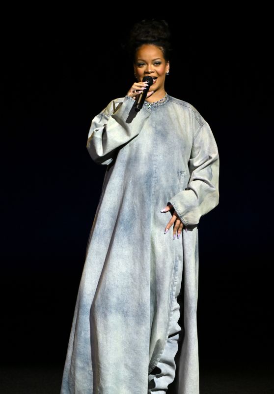 Rihanna - CinemaCon 2023: Paramount Pictures Presentation in Las Vegas
