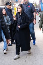Selena Gomez - Filming "Only Murders in the Building" in NYC 04/04/2023