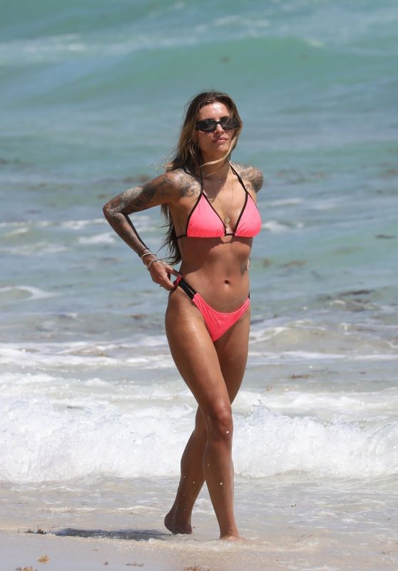 Sophia Thomala in a Pink Bikini in Miami 03/23/2023