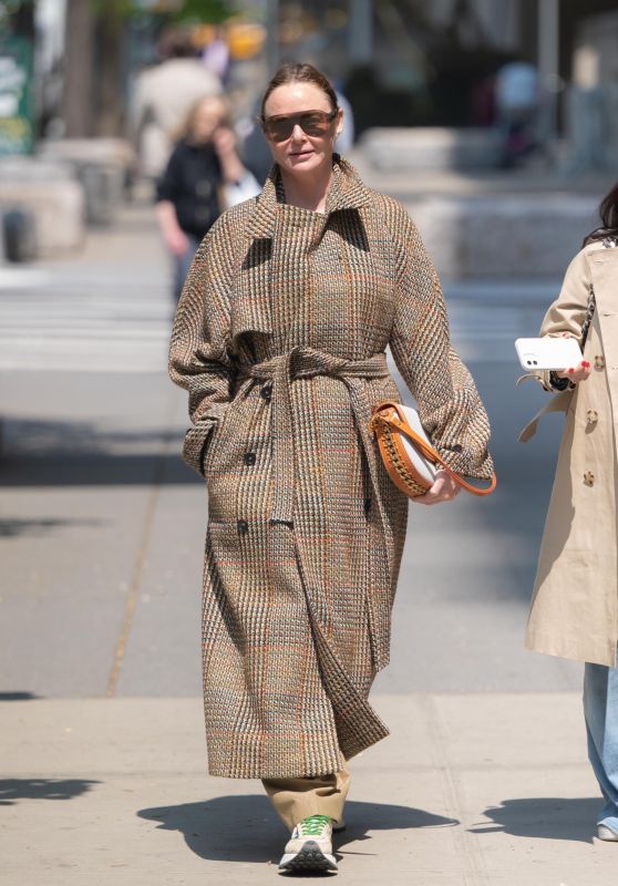 Stella McCartney - Out in New York 04/26/2023