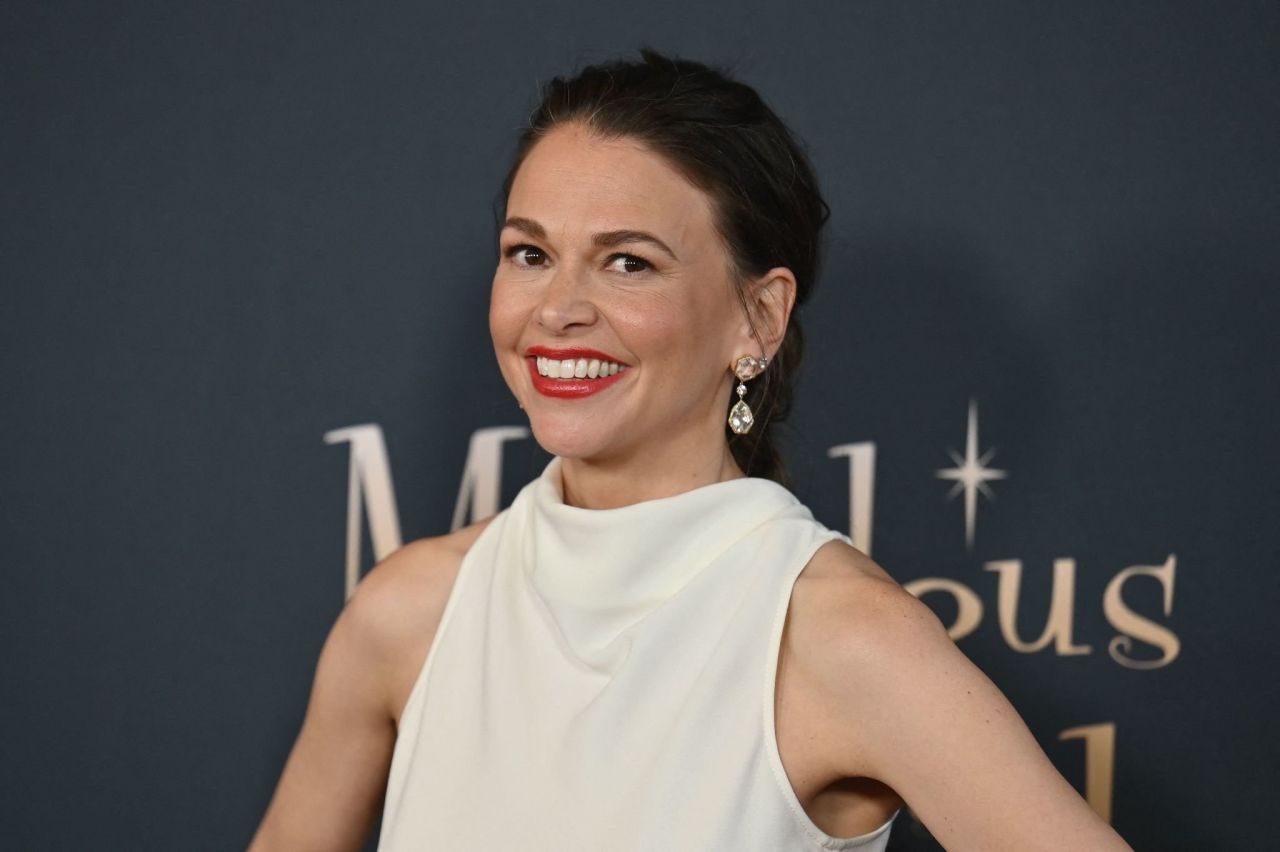 Sutton Foster - "The Marvelous Mrs. Maisel" Season 5 Premiere in New