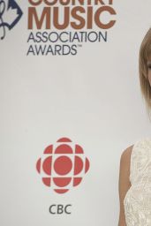 Taylor Swift - Canadian Country Music Association Awards 2012