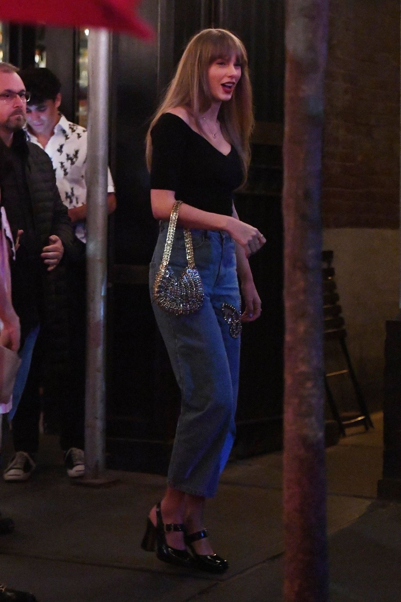 Taylor Swift Out in New York 04/10/2023 • CelebMafia