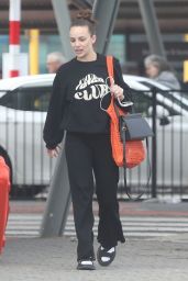 Abbie Chatfield - Arriving at Perth Airport 05/11/2023
