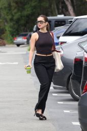 Addison Rae - Stops by Erewhon in Studio City 05/05/2023