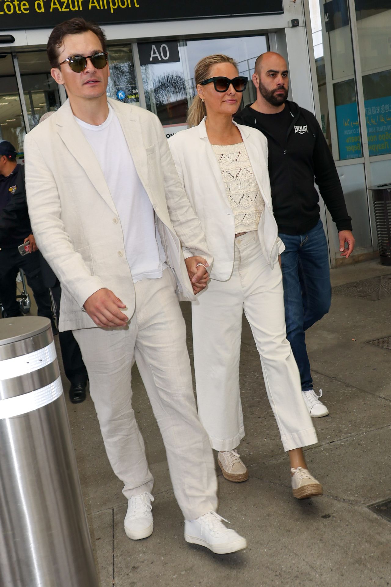 Aimee Mullins at Nice Airport 05/20/2023 • CelebMafia