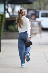 Alessia Vernazza Street Style - West Hollywood 05/11/2023