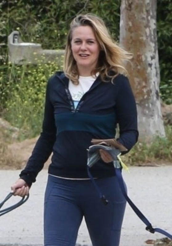 Alicia Silverstone on a Hike in Los Angeles 05/27/2023
