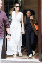 Angelina Jolie - Out in New York City 05/18/2023