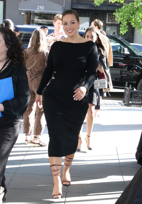 Ashley Graham - Arrives at the 2023 Future Of Fashion Celebration in New York 05/10/2023