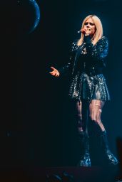 Avril Lavigne - Love Sux Tour at Vorst Nationaal Brussel 05/04/2023