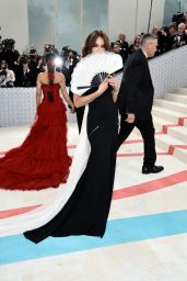 Carla Bruni – 2023 Met Gala in New York 05/01/2023
