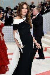 Carla Bruni – 2023 Met Gala in New York 05/01/2023