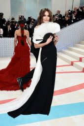 Carla Bruni – 2023 Met Gala in New York 05/01/2023