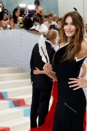 Carla Bruni – 2023 Met Gala in New York 05/01/2023