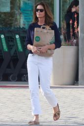 Cindy Crawford - Grocery Shopping at Whole Foods in Malibu 05/09/2023