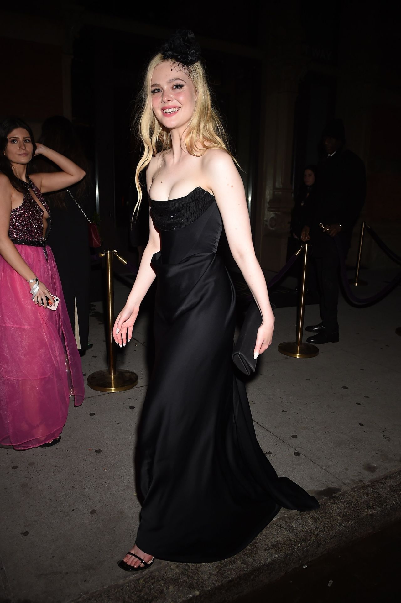 Elle Fanning Style, Clothes, Outfits and Fashion• Page 4 of 94 • CelebMafia