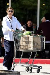 Ellen Pompeo - Shops For Groceries at Erewhon in Los Angeles 05/12/2023